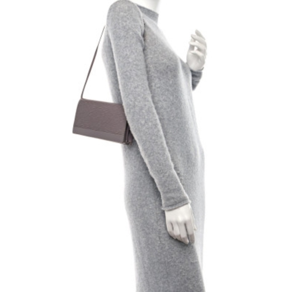 LOUIS VUITTON Epi in Honfleur Lilac - Picture 3 of 9